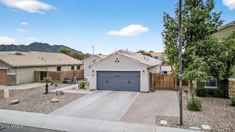 034_42-web-or-mls-05-e_saddlebrook_rd_74