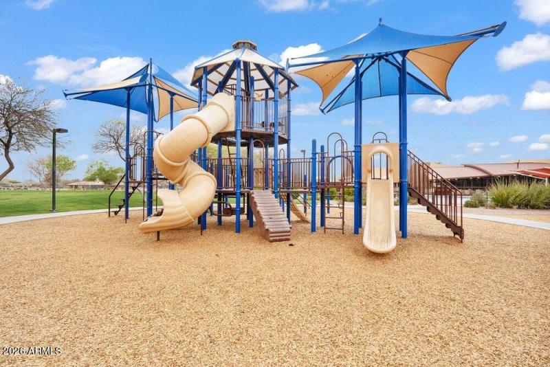 056_88-web-or-mls-adora_trails-027_347