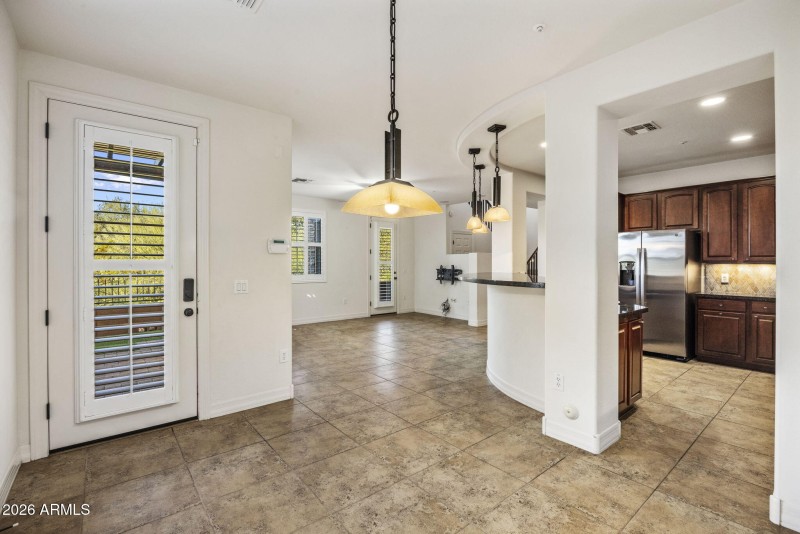 3-web-or-mls-D46A3825