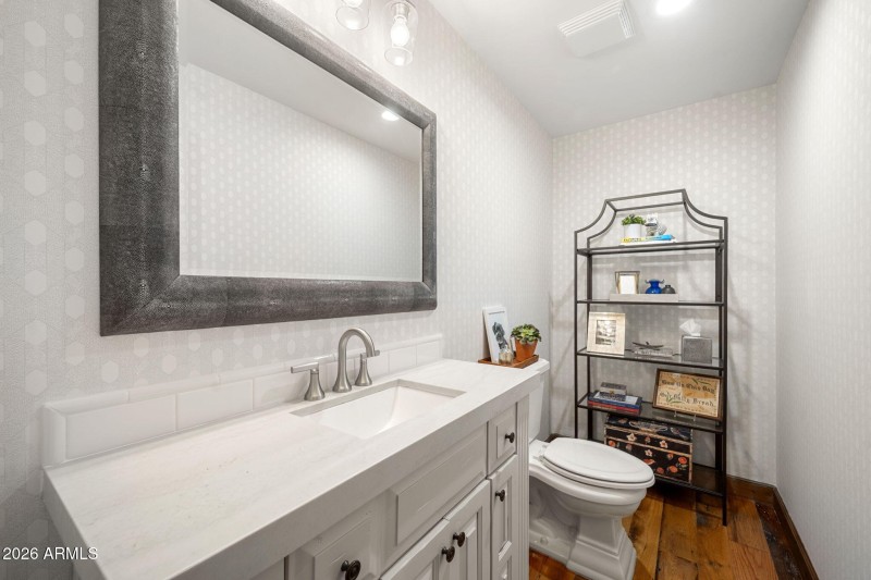 Powder Room-Bonus Space