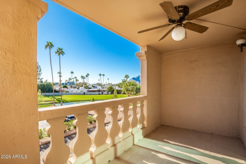 LARGE BALCONY WITH WONDERFUL VIEWS