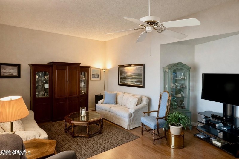 8352A3DF-3118-4921-92FB-6EB9097E5361