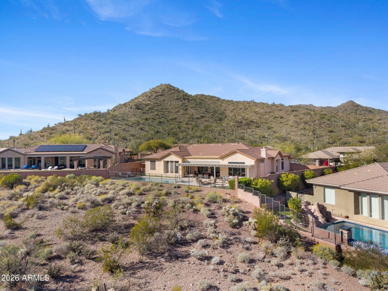 42131 N MOUNTAIN COVE Drive