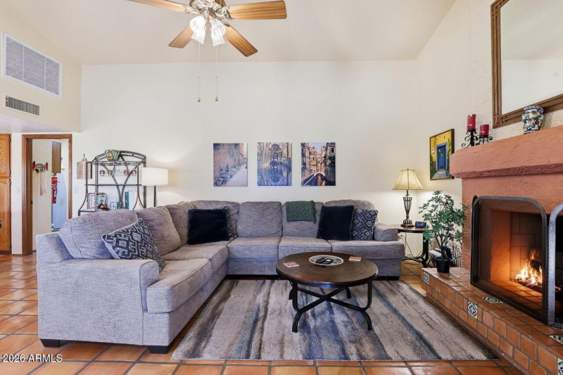 Calle de Arcos family room and fireplace