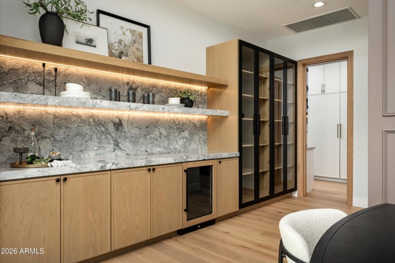 27-6535 N 40th Place-112