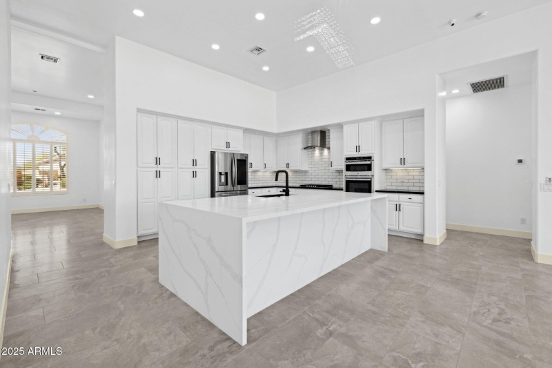 103-web-or-mls-22423-n-54th-pl