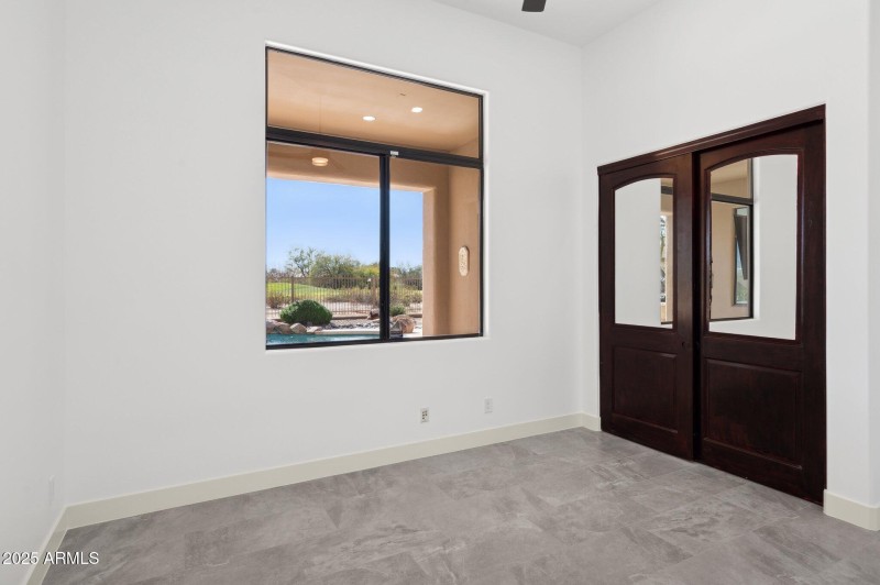 45-web-or-mls-22423-n-54th-pl