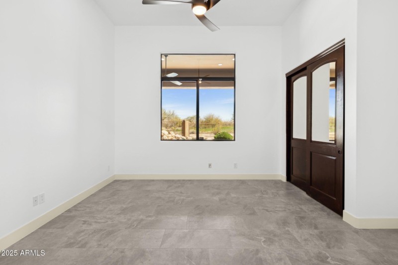 111-web-or-mls-22423-n-54th-pl