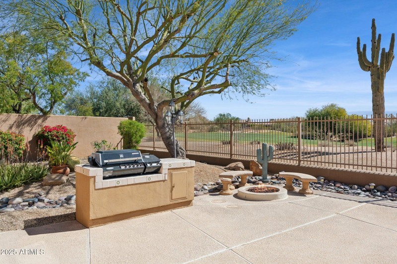 65-web-or-mls-22423-n-54th-pl