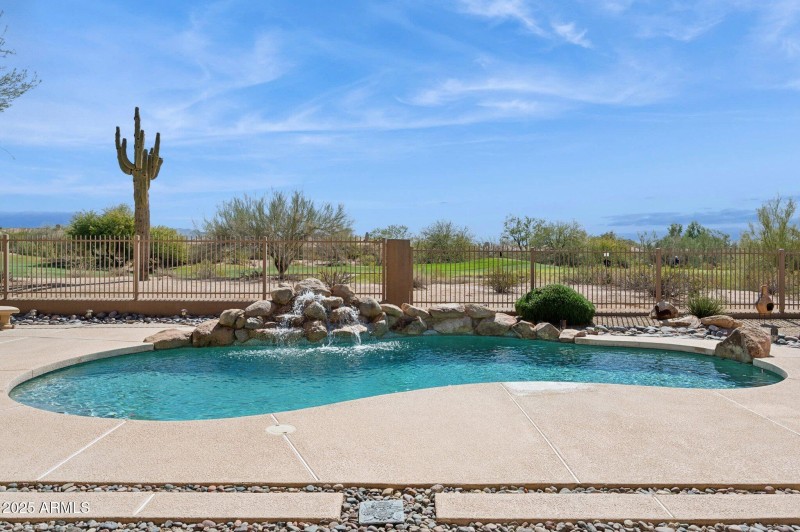 72-web-or-mls-22423-n-54th-pl