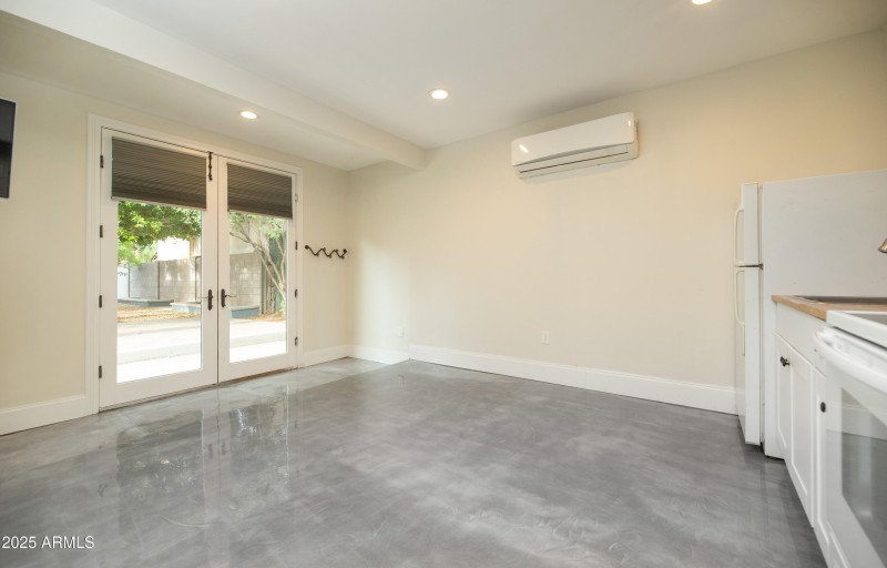 54 Casita Living Room