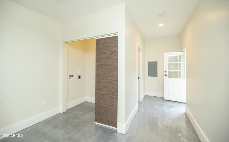 55 Casita Closet and Entry