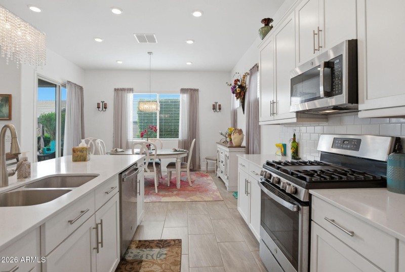 Arroyo Verde Open Kitchen