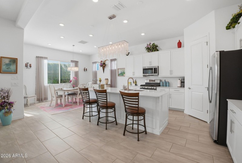 Arroyo Verde Open Kitchen