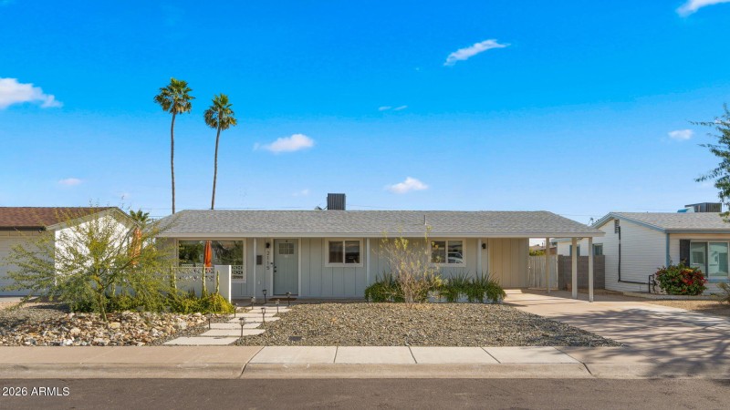 1-web-or-mls-Front yard2