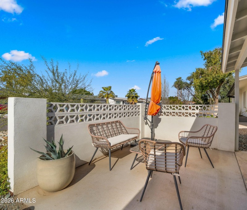 3-web-or-mls-Front Patio