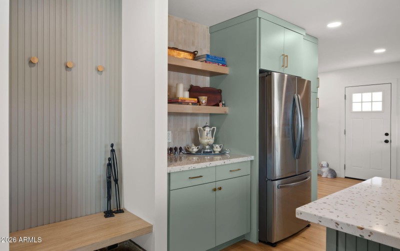 11-web-or-mls-Kitchen4