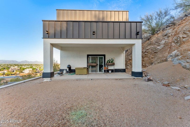 Guest House Backyard