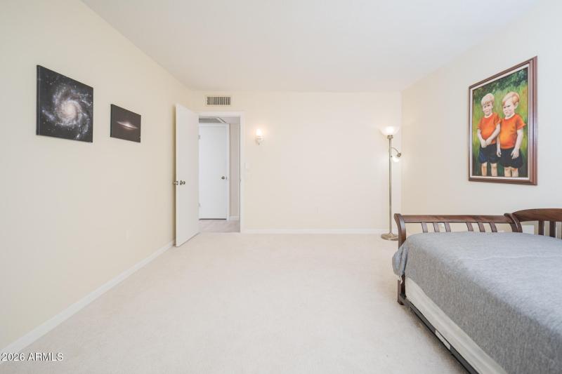 Spacous Bedroom 12.2 x 16