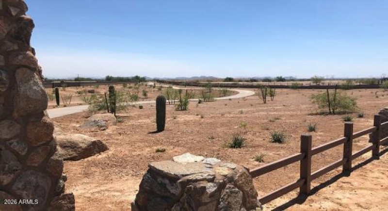 Los Cielos at Rancho Mercado Community