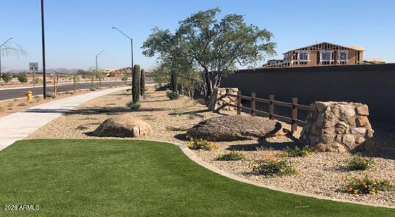 Los Cielos at Rancho Mercado Community