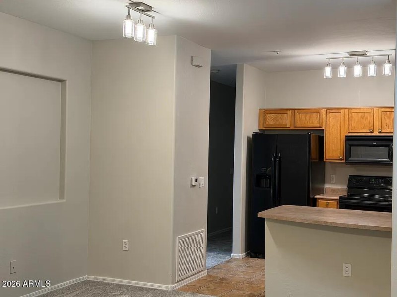 525 N Miller Rd #115_9