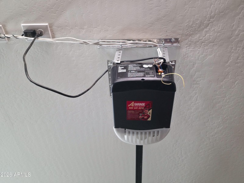 Misc-Garage_Door_Opener