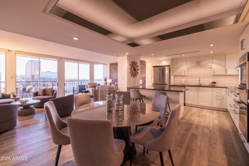 Great open Concept Floor Plan