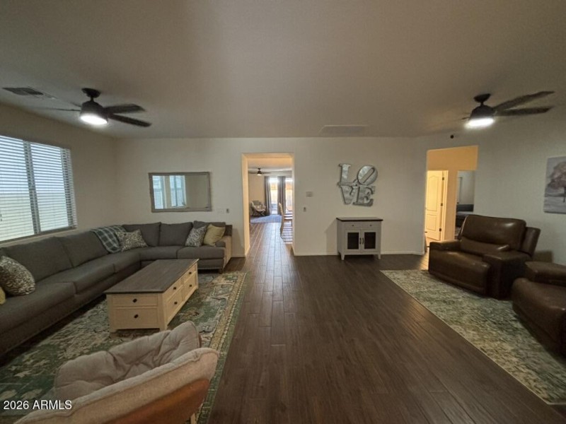 26A3DF3B-BC43-45B2-9F34-890A79BB9A62_1_1