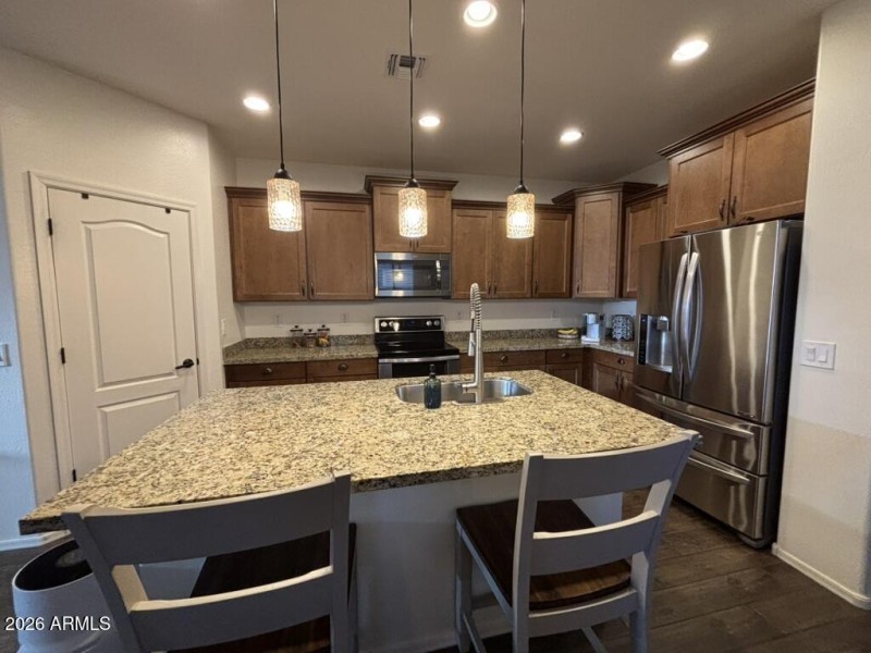 4607EFF7-9BB4-4262-B11B-F3E44DA52DE8_1_1