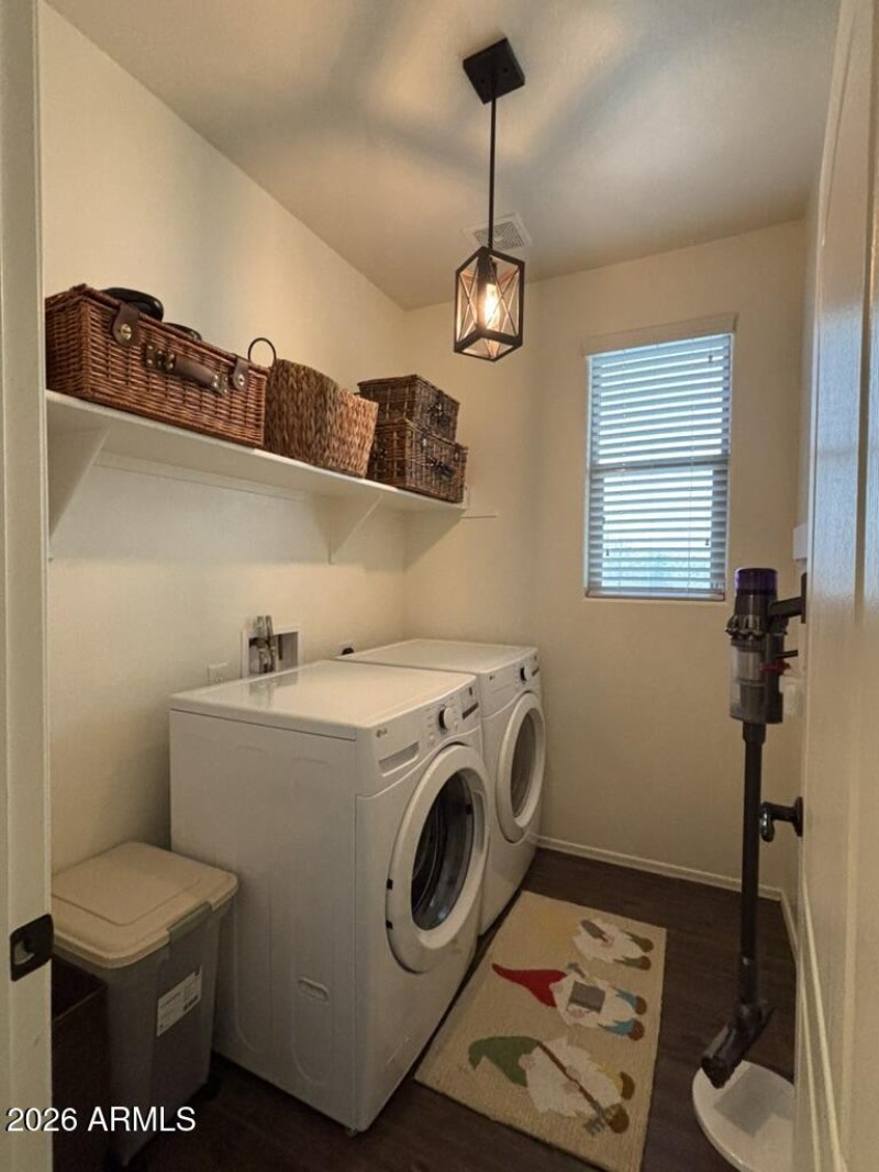 7D024F29-FC64-46A8-8BC4-97B78E7F04E2_1_1