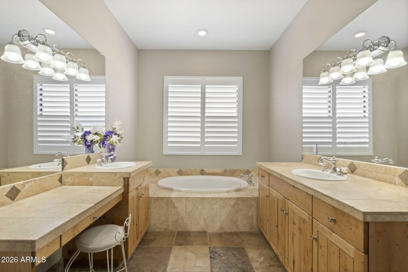 19-web-or-mls-DSC07998