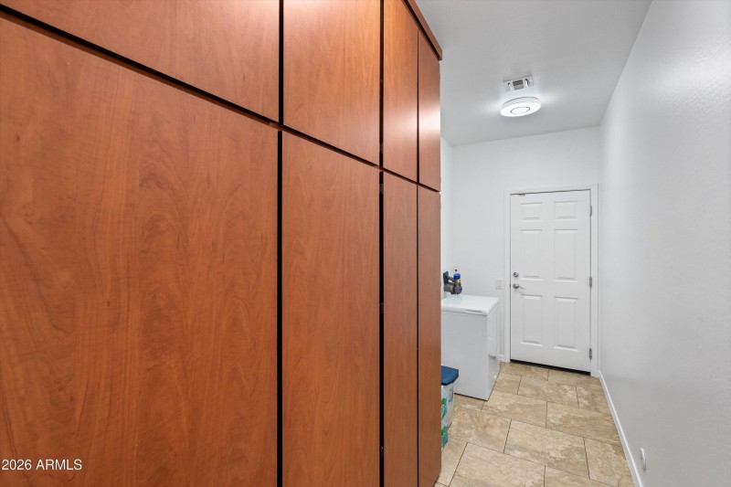 23-Storage and Freezer