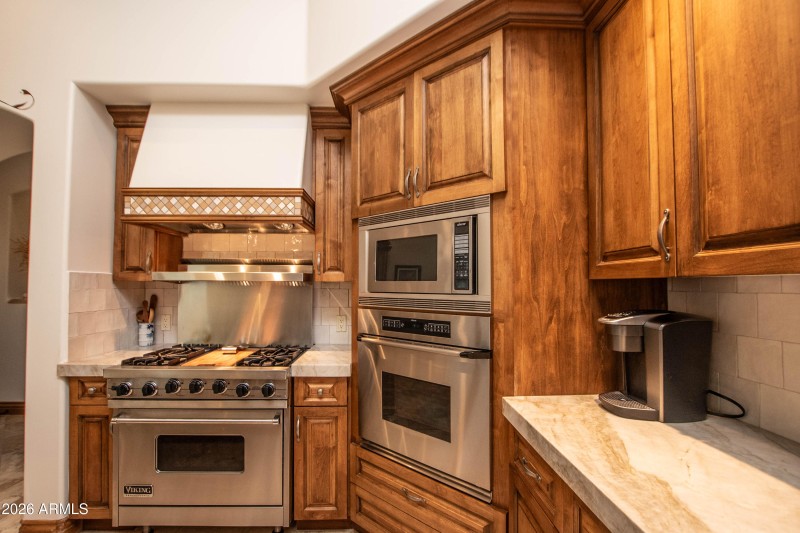 STAINLESS STEEL APPLIANCES