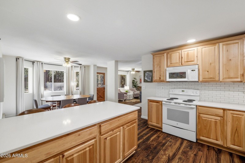 8574EastLn-Pinetop-AZ-17