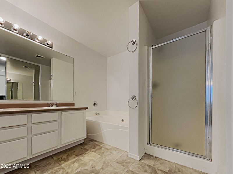 1004118.2155 S Luther_1