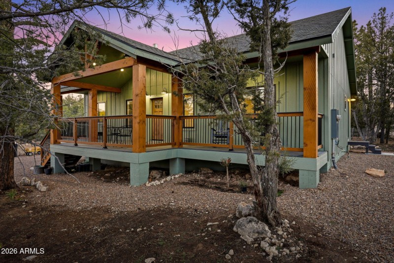 2225RoundaboutWay-HeberOvergaard-AZ-3