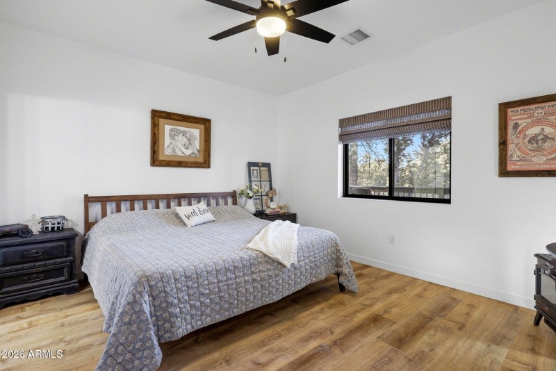 2225RoundaboutWay-HeberOvergaard-AZ-18