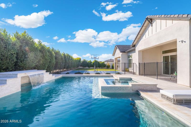 49-web-or-mls-DSC09971-HDR-Edit