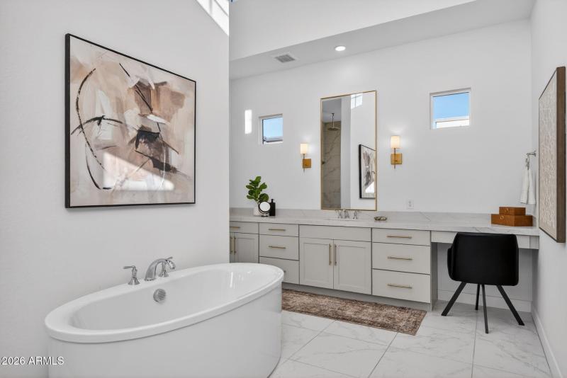 18-web-or-mls-DSC00072