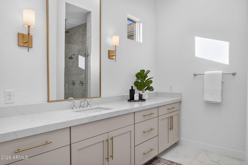 17-web-or-mls-DSC00069