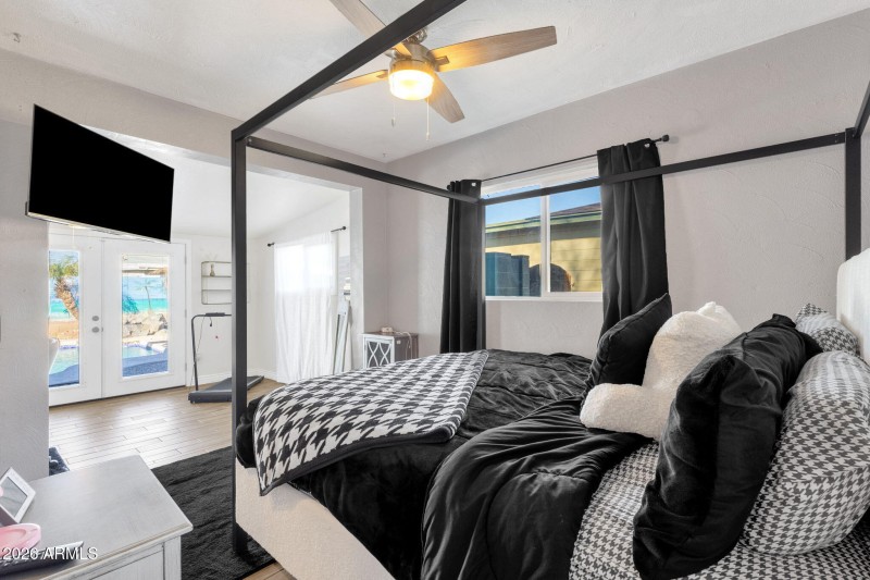 24-web-or-mls-20-s-catalina-st