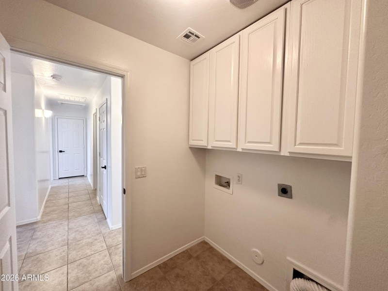 LAUNDRY ROOM CABINETS