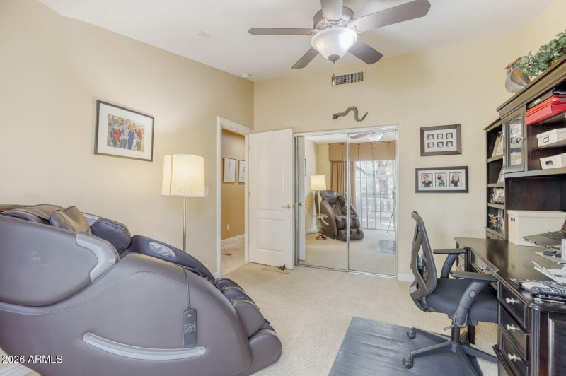 Office / 3rd Bedroom