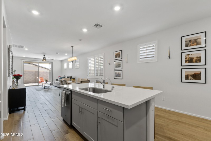 16_14601_Valentines16_mls