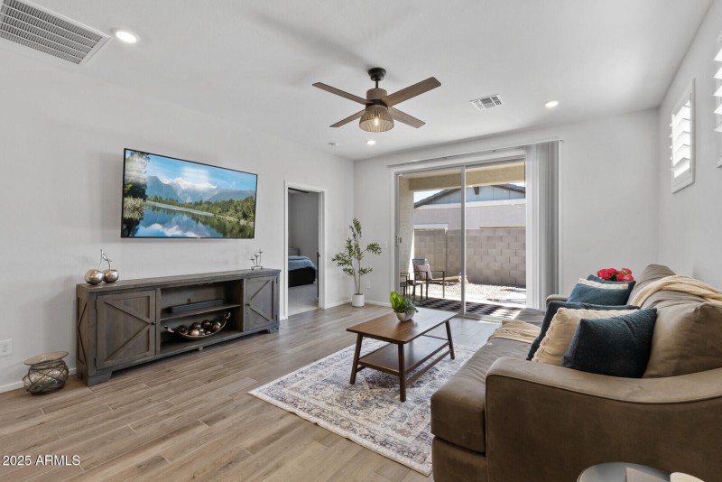 23_14601_Valentines23_mls