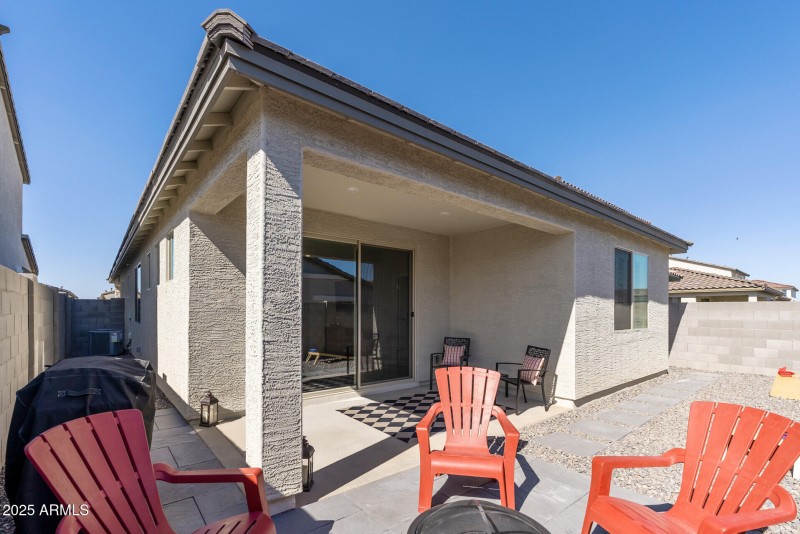 41_14601_Valentines41_mls