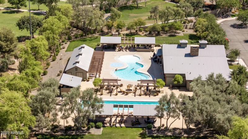 85_14601_Valentines85_mls