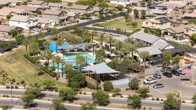 87_14601_Valentines87_mls