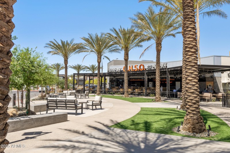 70_14601_Valentines70_mls